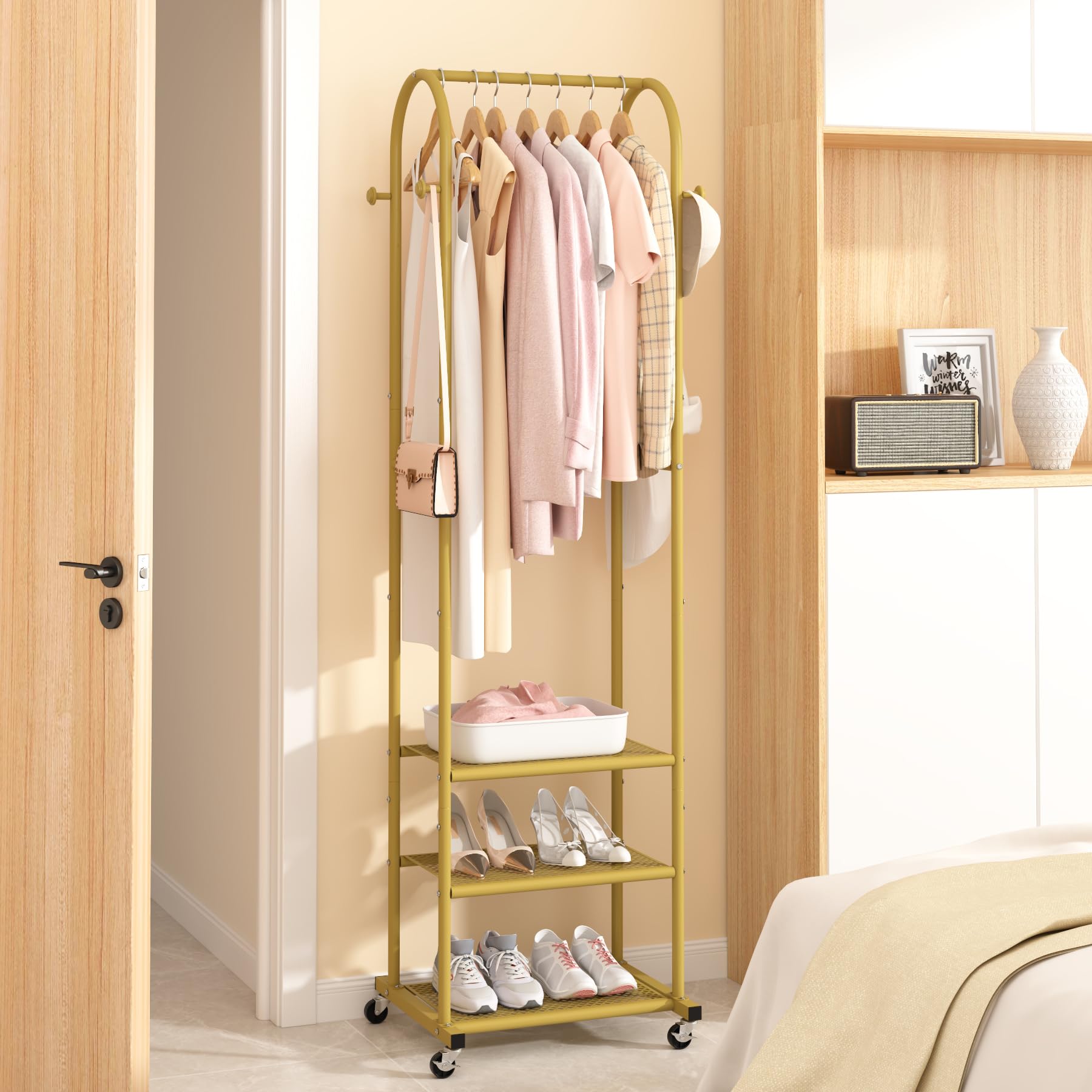 골드 금속 한 스토리지 선반 | 옷 랙